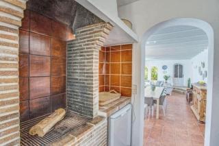 Unglaubliche Villa mit Meerblick und Pool - 7