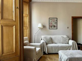 Coastal Escape 3 Bed Apartment Near the Beach - 9