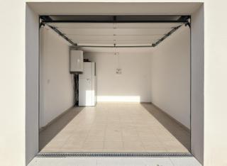 Maison contemporaine de 150 m2 avec garage privé et terrasse ensoleillée - 7