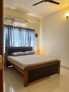 BuildAura-Elite, Minutes from the Beach - 2