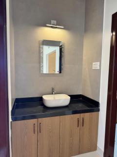 BuildAura-Elite, Minutes from the Beach - 1