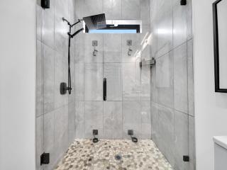 Crimson Hollow - Luxury Red Room Escape - 9