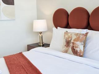 Venduras- 2BR Retreat , Beach Access , Emaar Beachfront - 1
