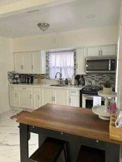 Sunflower stays - North Miami - 4