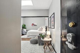 New Listing The 483 Suite - Walk to Stadium - 5