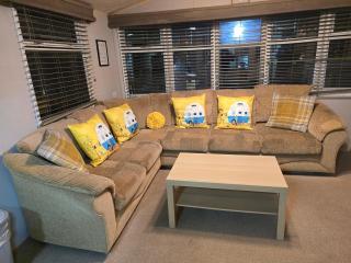 Wonderful 2 bedroom mobile home - 5