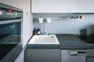 Cozy Pet Friendly Apartment & Free Parking - 8