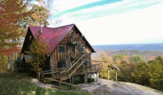 Secluded Cabin Rental with Hot Tub on Cranberry Mountain in West Virginia - 0