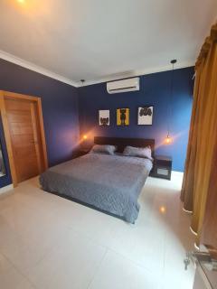 Miraculus Penthouse With Private Jacuzzi - 3