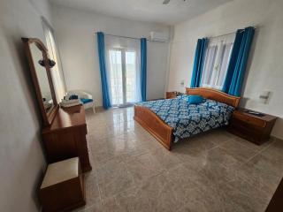 Blue Harbour Apartments - 6