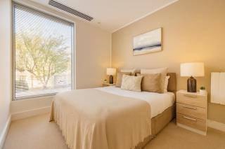 Modern Flat near Heathrow Airport - 9