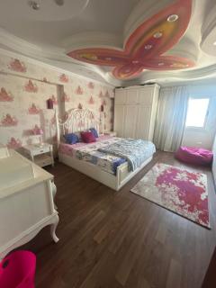 Modern Comfort in Degla View - 3