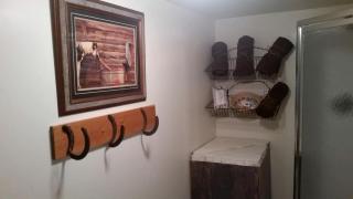 Cozy Cabin on Horse Ranch near Kalispell, Montana - 8