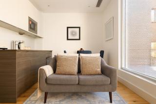 Modern Flat near Heathrow Airport - 2