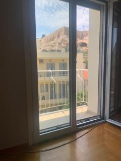 Cosy Plaka flat with view of Acropolis Parthenon - 7