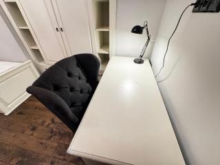 2 BR Designer Apartment in Old Town - 1