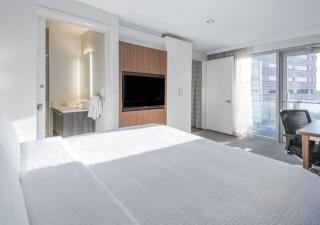 Residence Inn by Marriott Jersey City - 7