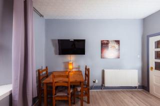 Central Apartment by the Meadows 2 - 7