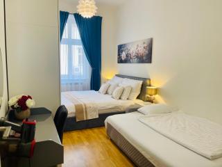 Modern Prague 1 Retreat with Stunning Museum Views - 5