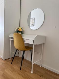 Elegant Prague 1 Apartment with Stunning National Museum View - Praga - 3