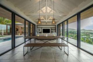 Prestigious Hilltop Retreat With Sun Terrace - 5