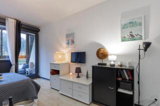 Le Cocoon de Belle Hutte sous les sapins - 4