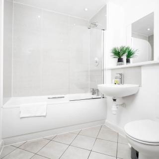 Stylish City Center Apartment - Balcony - Smart TV - Netflix 83S - 5