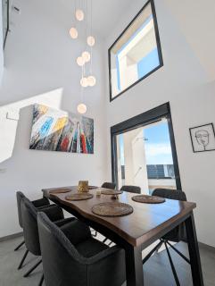 R-40-A Lujo con jacuzzi - 1