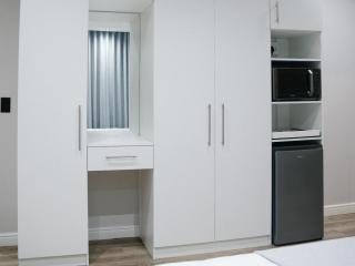 Bokwe's Guest House- Cape Town - 7