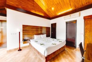 Padma Luxury Resort - 3