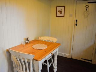 Shepherd Hut in the woods - 7