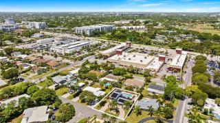 Chic Pompano Getaway - Pool Beach & Pickleball - Family - 2