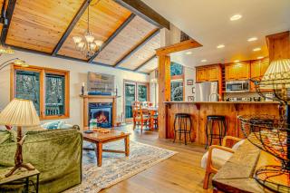 SV164 - Walk to Lifts & Town - Hot Tub & Pool - 0