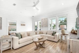 Windsong! New! Sleeps 19! Beach! - 9