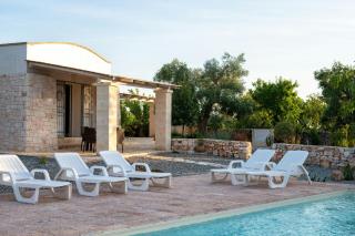 Villa With Pool Among Ostuni Olive Trees - 7