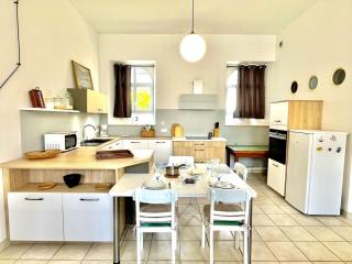 Étel - Appart T3 de 82 m² avec parking sécurisé - FR-1-479-230 - 1