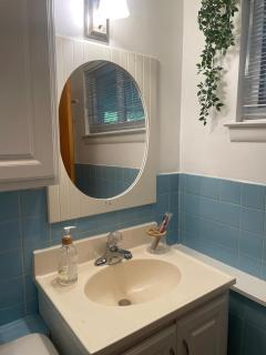 Cozy Comfort Living - A Home Away From Home - 4