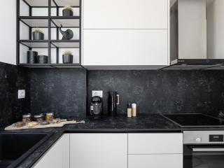 Sunny Vacay Villa - 9