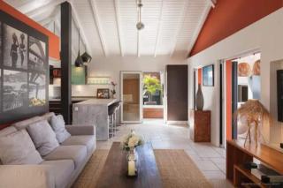 Scenic Hilltop Villa With Sunset Terrace - 7