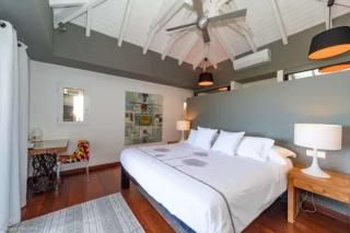 Scenic Hilltop Villa With Sunset Terrace - 3