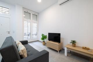 Cosy studio near AVE station - Ap.A -1 bath 1 bed - 0