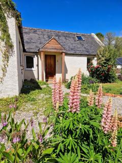 Highland River Cottage with Hot Tub - 0