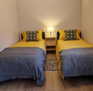 Highland River Cottage with Hot Tub - 2