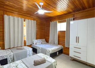 casadecastelhanos, Quadra do MAR de CASTELHANOS, 4 suítes com AR, Churrasqueira, Piscina, Hidromassagem, Cozinha INTEGRADA GOURMET Ideal para FAMÍLIA E AMIGOS - 1