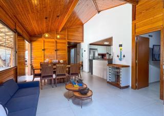Casa de Madeira Castelhanos com Piscina e 4 Suítes - 5