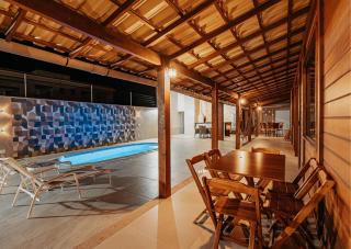 Casa de Madeira Castelhanos com Piscina e 4 Suítes - 4
