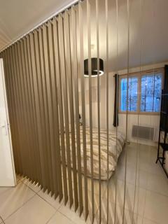 Small cocoon in city center - 1