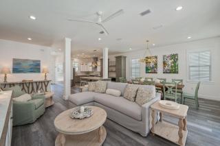 Aviary- New! Sleeps 24! Oceanview! 5 min to beach! - 7