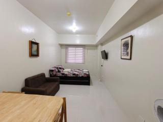 CozyNest Rentals at Brenthill Condominium - 5