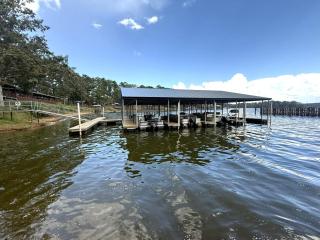 Gorgeous Cabin with Beautiful Views of Toledo Bend Lake for a Relaxing Couples Getaway in Hemphill, Texas - 6